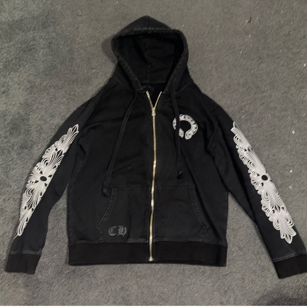 Chrome Hearts Men's Horseshoe Floral
Cross-Sleeve Zip Up Hoodie